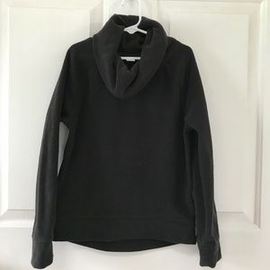 Old Navy black cowl neck long sleeved black Sweatshirt in Girls Size 8